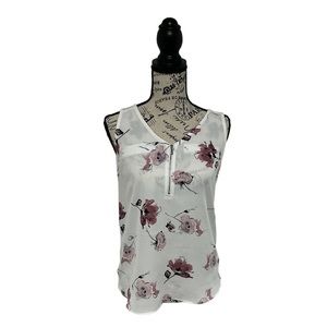 Fortune & Ivy sleeveless blouse